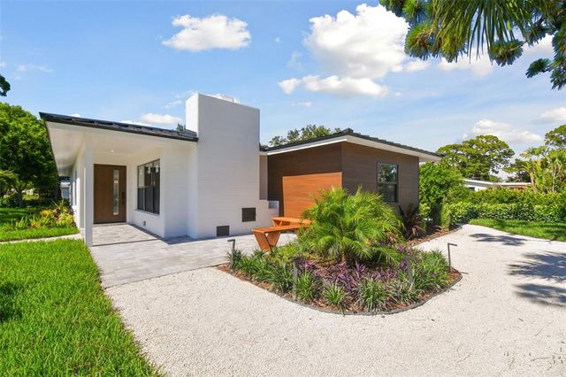 301 AURORA STREET E, Venice, FL 34285
