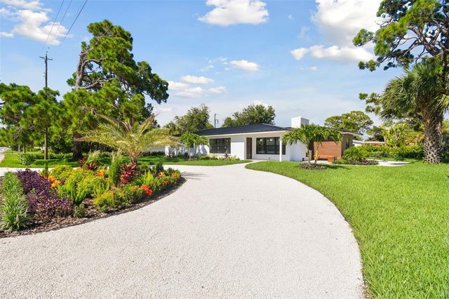 301 AURORA STREET E, Venice, FL 34285