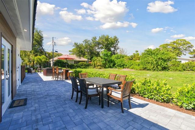 301 AURORA STREET E, Venice, FL 34285