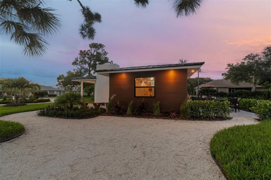 301 AURORA STREET E, Venice, FL 34285