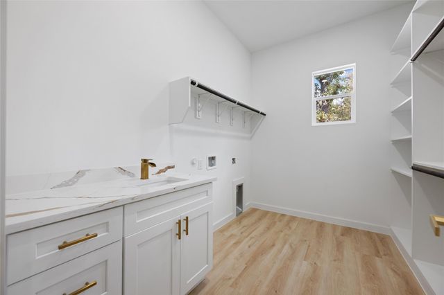 125 Hilea CT, Bastrop, TX 78602