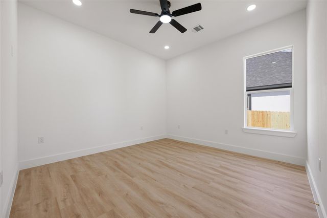 125 Hilea CT, Bastrop, TX 78602