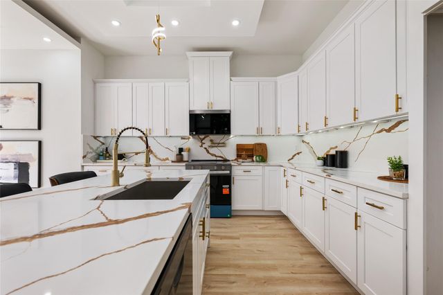 125 Hilea CT, Bastrop, TX 78602