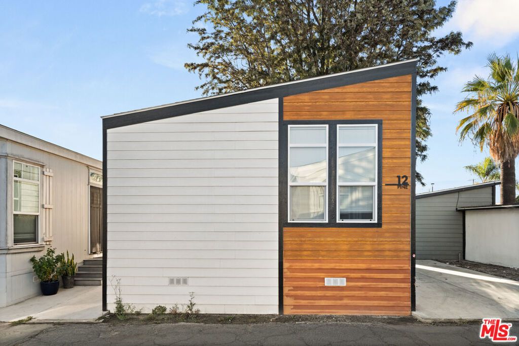 8250 Lankershim Boulevard 109, North Hollywood, CA 91605