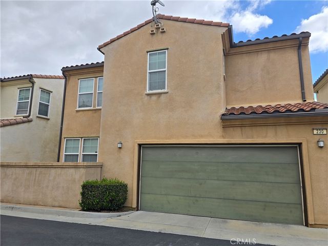 230 W Sparkleberry Avenue, Orange, CA 92865