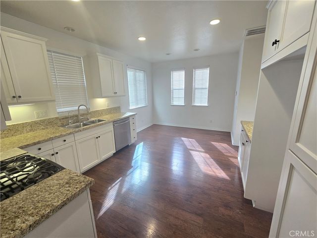 230 W Sparkleberry Avenue, Orange, CA 92865