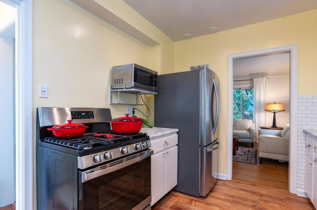 3331 Parkview Boulevard, Robbinsdale, MN 55422