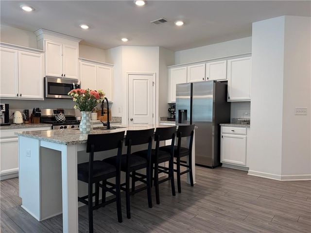 3046 Stockholm Way, Suwanee, GA 30024