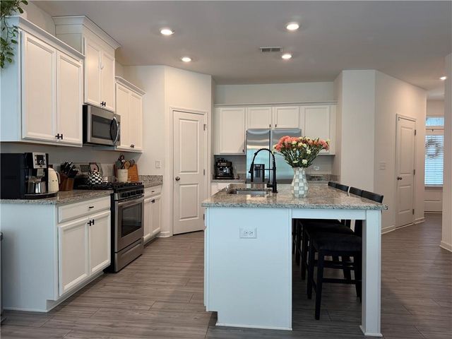 3046 Stockholm Way, Suwanee, GA 30024