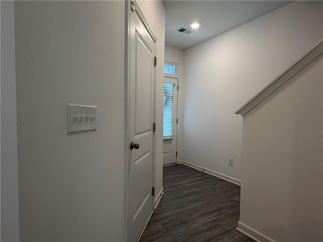 3046 Stockholm Way, Suwanee, GA 30024