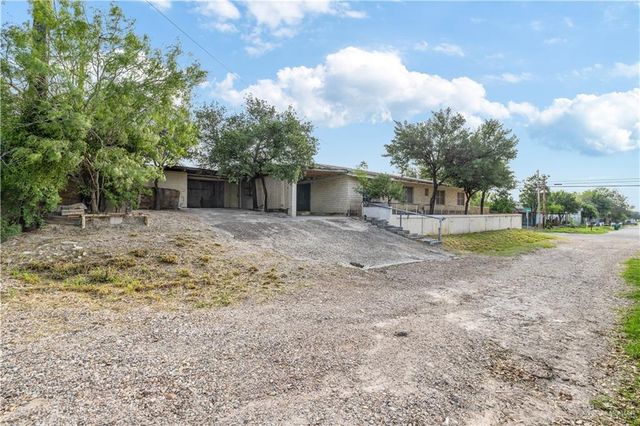 700 N East Street, Rio Grande City, TX 78582