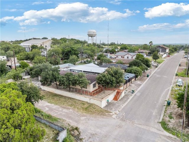 700 N East Street, Rio Grande City, TX 78582