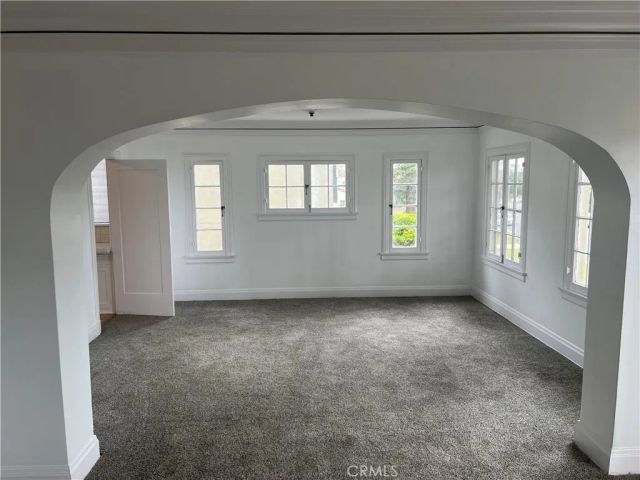 4429 Victoria Park Drive, Los Angeles, CA 90019