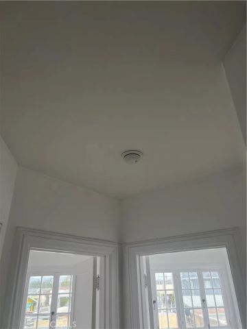 4429 Victoria Park Drive, Los Angeles, CA 90019