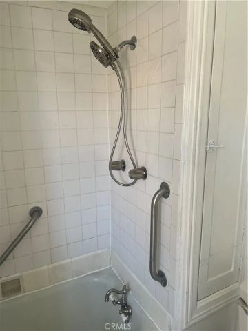 4429 Victoria Park Drive, Los Angeles, CA 90019