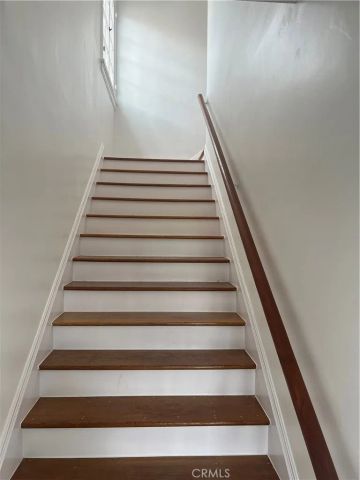 4429 Victoria Park Drive, Los Angeles, CA 90019