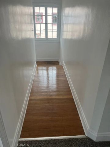 4429 Victoria Park Drive, Los Angeles, CA 90019