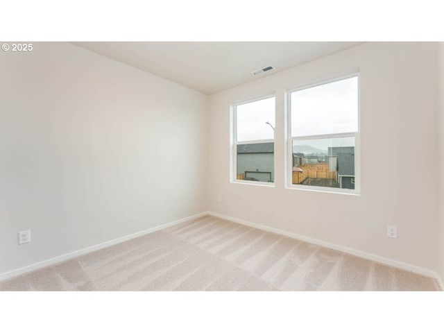 2953 U St, Springfield, OR 97477