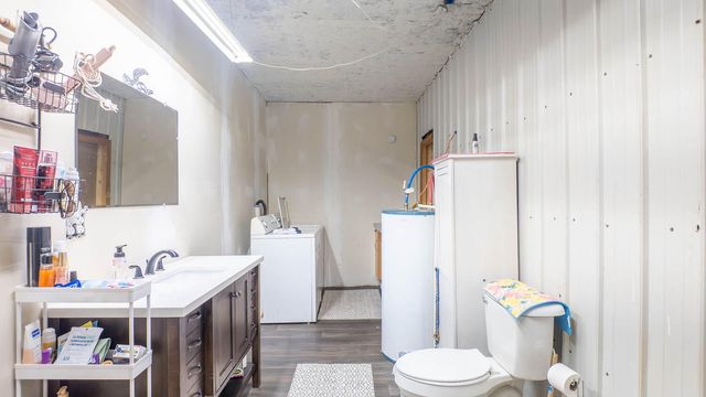 18180 Us 160, Alton, MO 65606