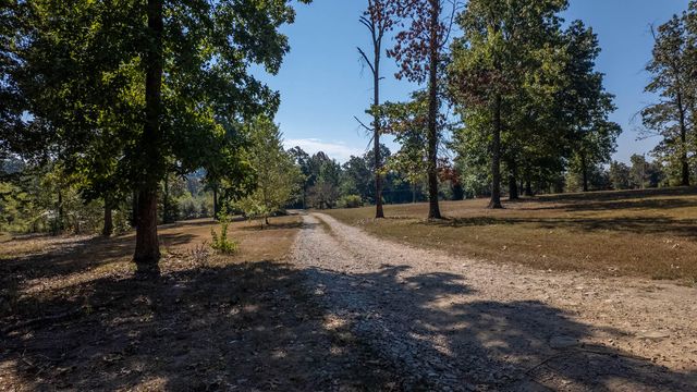 18180 Us 160, Alton, MO 65606