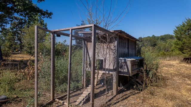 18180 Us 160, Alton, MO 65606