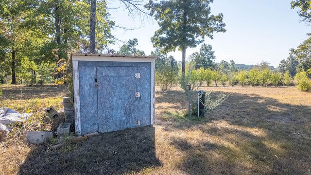 18180 Us 160, Alton, MO 65606