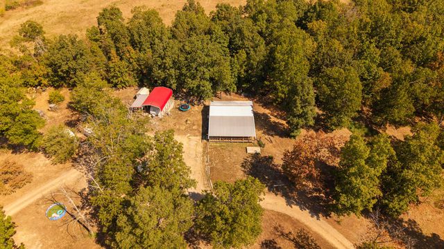 18180 Us 160, Alton, MO 65606