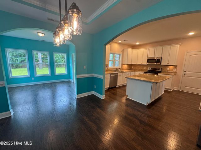 427 Wolfe Lane, Hubert, NC 28539