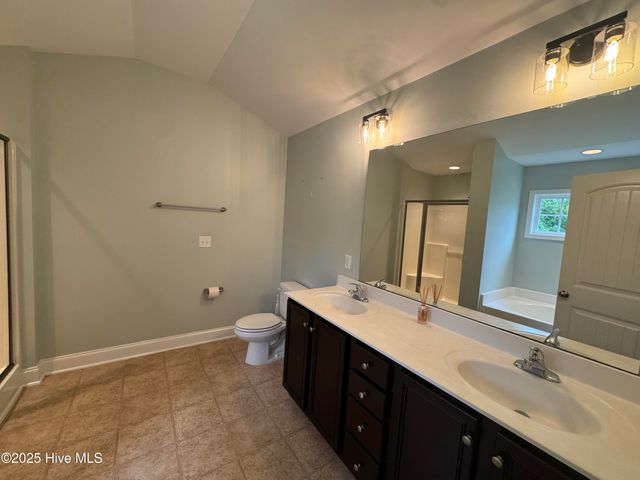 427 Wolfe Lane, Hubert, NC 28539