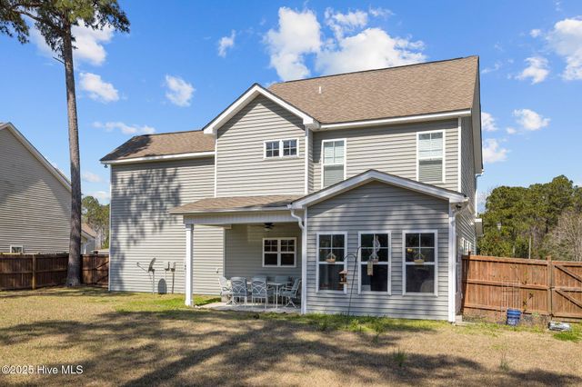 427 Wolfe Lane, Hubert, NC 28539