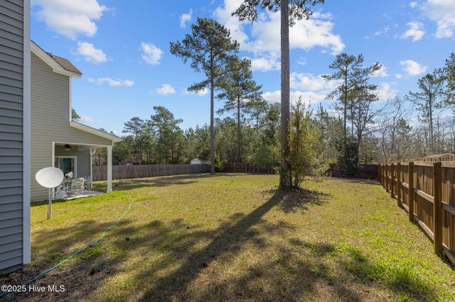 427 Wolfe Lane, Hubert, NC 28539