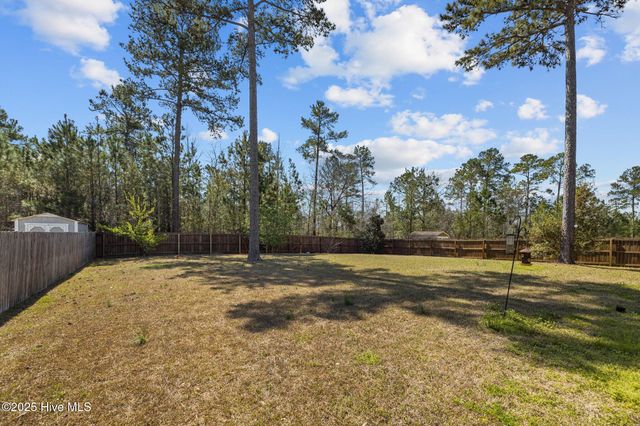 427 Wolfe Lane, Hubert, NC 28539
