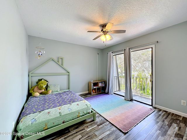 3913 Vista Oaks Circle NE, Palm Bay, FL 32905