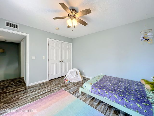 3913 Vista Oaks Circle NE, Palm Bay, FL 32905