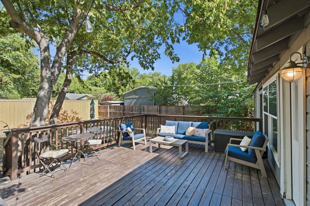 1001 N Carroll Boulevard, Denton, TX 76201