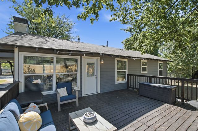 1001 N Carroll Boulevard, Denton, TX 76201