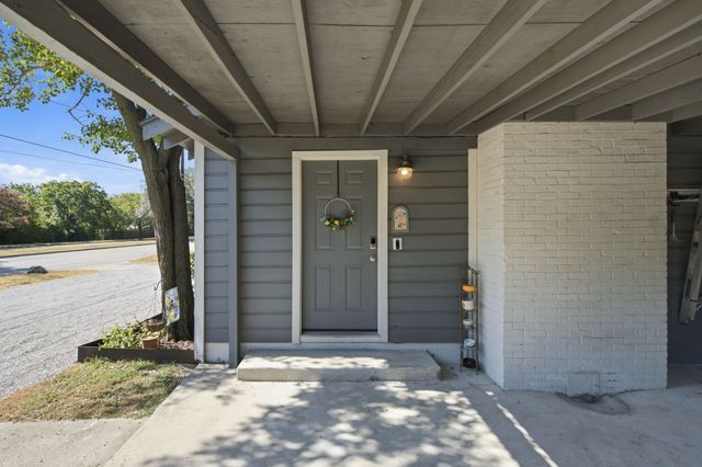 1001 N Carroll Boulevard, Denton, TX 76201