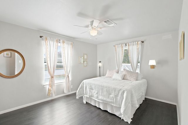 1001 N Carroll Boulevard, Denton, TX 76201