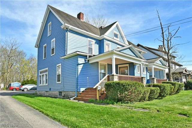 23 Hartzell Avenue, Niles, OH 44446