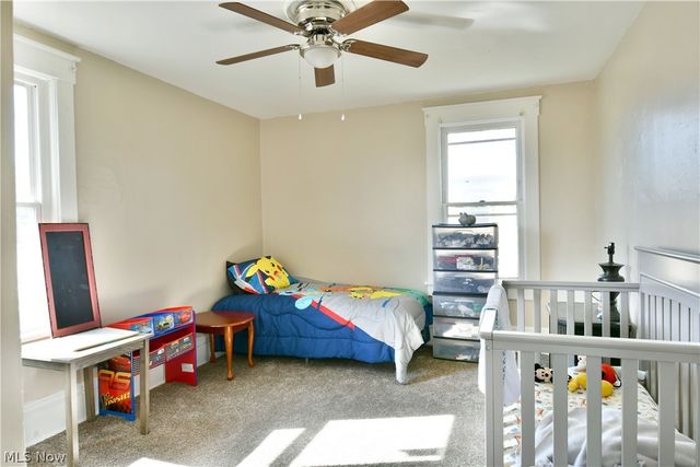 23 Hartzell Avenue, Niles, OH 44446