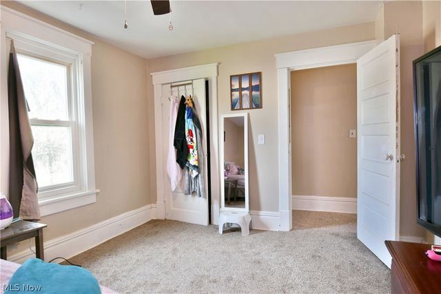 23 Hartzell Avenue, Niles, OH 44446