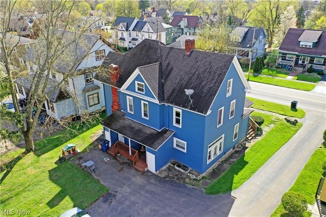 23 Hartzell Avenue, Niles, OH 44446