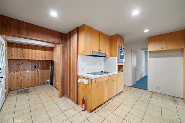 459 Hilledge Drive, Laguna Beach, CA 92651