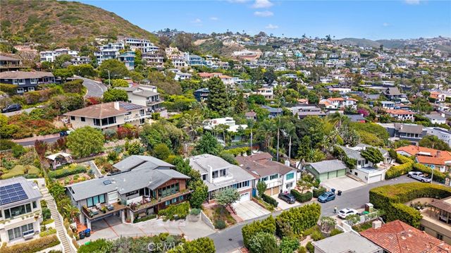 459 Hilledge Drive, Laguna Beach, CA 92651