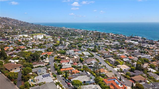 459 Hilledge Drive, Laguna Beach, CA 92651