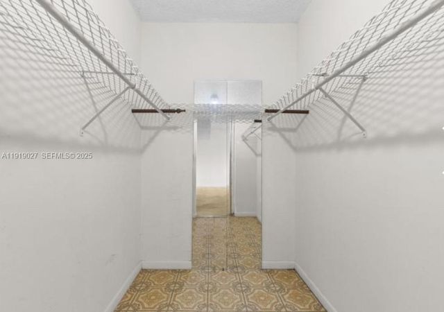 4850 SW 63rd Ter 232, Davie, FL 33314