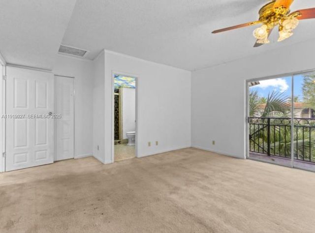 4850 SW 63rd Ter 232, Davie, FL 33314