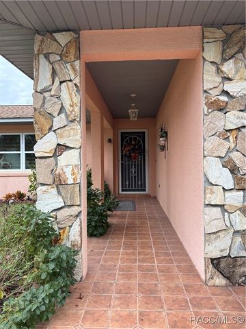 5389 S Bob White Drive, Homosassa, FL 34446