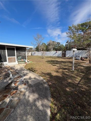 5389 S Bob White Drive, Homosassa, FL 34446