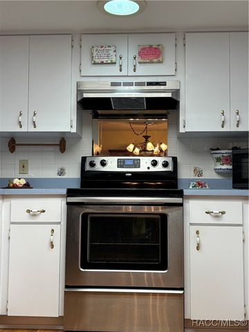 5389 S Bob White Drive, Homosassa, FL 34446